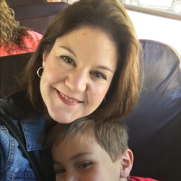 Meet your Posher, Anchor - Picture 2 of 3